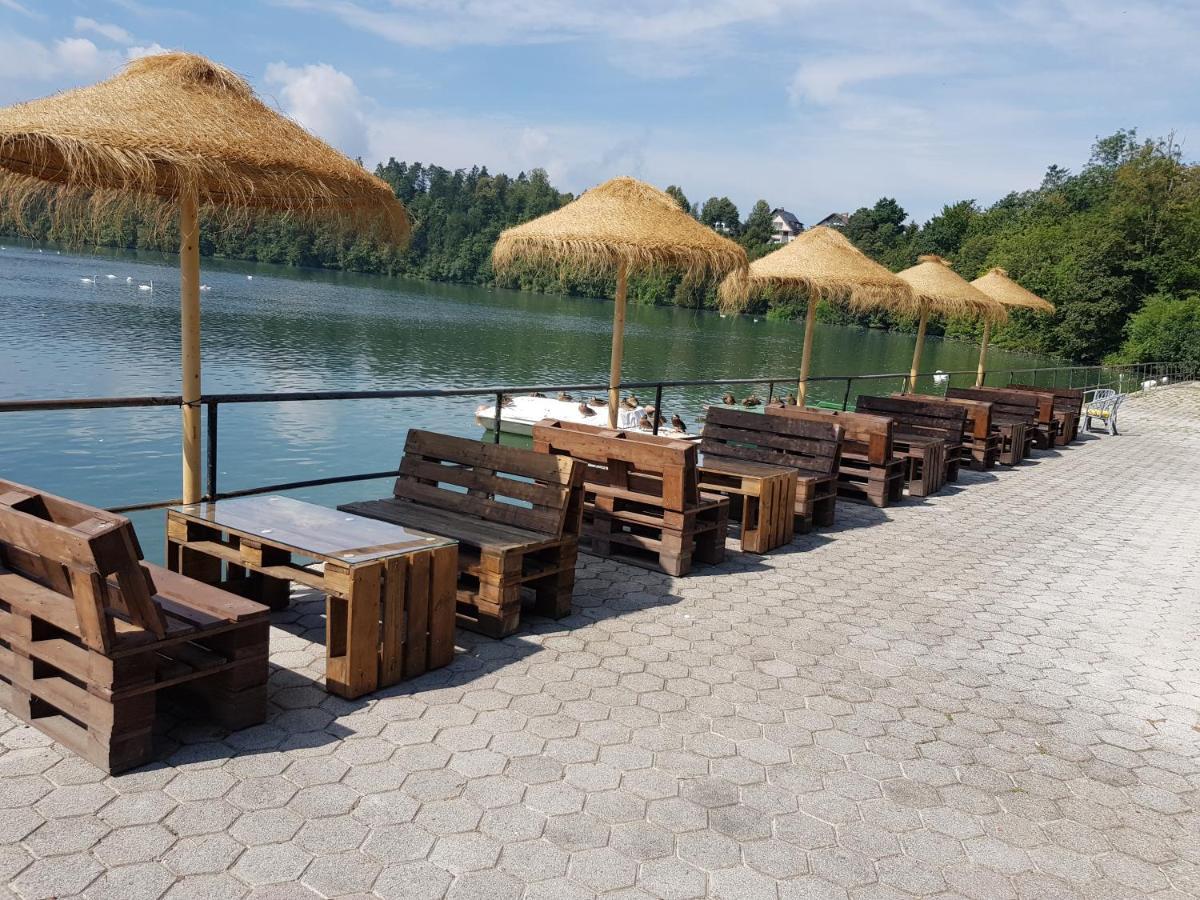 Gostisce Jezero Bed and Breakfast Medvode Exterior foto